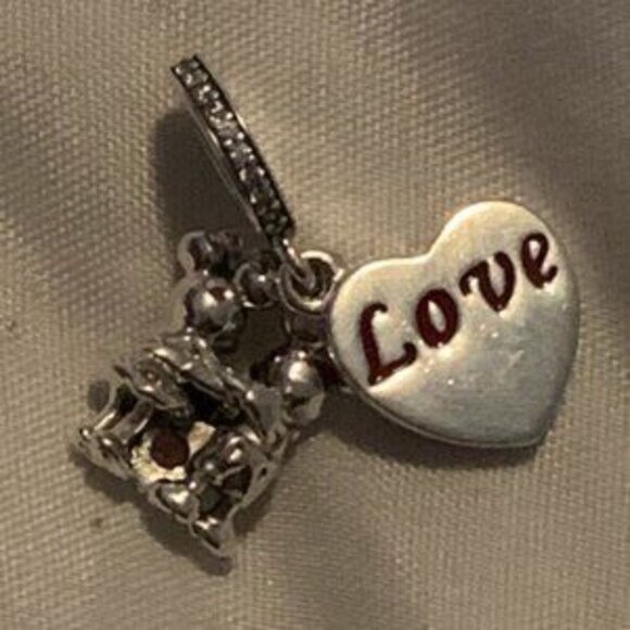 Disney Mickey & Minnie Mouse Love Dangle - Picture 5 of 5